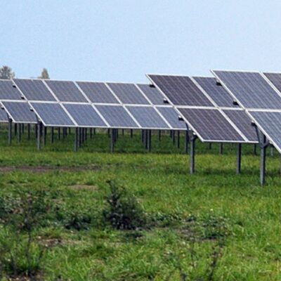 Leitfaden für Photovoltaik-Freiflächenanlagen