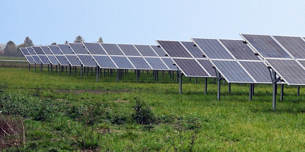 Leitfaden für Photovoltaik-Freiflächenanlagen
